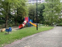 【大阪府/大阪市住之江区南港中】南港はなのまち住宅 37号棟 敷地内