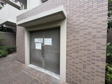 【大阪府/大阪市城東区新喜多東】プラウド城東 共用部：ゴミ置き場