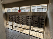 【大阪府/吹田市千里山東】メゾン千里山 B棟 メールBOX