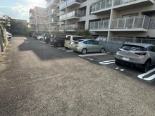 【大阪府/吹田市千里山東】メゾン千里山 B棟 駐車場
