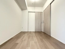 【大阪府/大阪市中央区久太郎町】ジオタワー堺筋本町 洋室