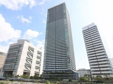 【大阪府/大阪市北区中之島】ザ・パークハウス中之島タワー 外観:写真中央