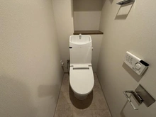 【大阪府/大阪市中央区南本町】ブランズタワー御堂筋本町 トイレ