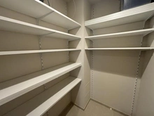 【大阪府/大阪市中央区南本町】ブランズタワー御堂筋本町 シューズインクローゼット