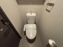 【京都府/京都市中京区西ノ京南大炊御門町】シャリエ京都円町 トイレ