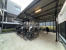 【京都府/京都市中京区西ノ京南大炊御門町】シャリエ京都円町 駐輪場：ラック上のみ空きあり(確認日：2025年10月)
ご利用料金：100円(ラック上)