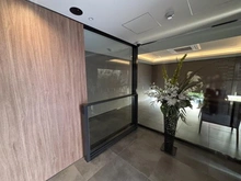 【京都府/京都市中京区西ノ京南大炊御門町】シャリエ京都円町 エントランス