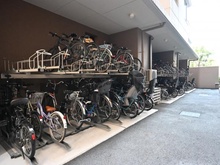 【大阪府/大阪市天王寺区石ケ辻町】グランドメゾン上本町 THE CLASS 駐輪場
