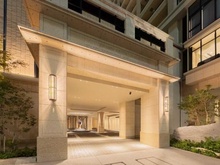 【大阪府/大阪市北区大深町】グラングリーン大阪 THE NORTH RESIDENCE 車寄せ