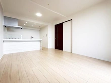 【大阪府/大阪市北区大淀南】ローレルタワーサンクタス梅田 リビング・ダイニング