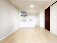 【大阪府/大阪市北区大淀南】ローレルタワーサンクタス梅田 リビング・ダイニング