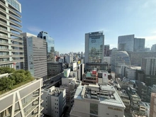 【大阪府/大阪市北区茶屋町】ジオグランデ梅田 眺望：LD部南東側の眺望