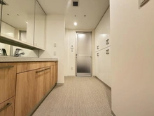 【大阪府/大阪市北区茶屋町】ジオグランデ梅田 洗面室