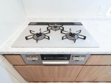 【大阪府/大阪市天王寺区大道】リバーガーデン四天王寺 キッチン：三口コンロ