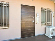 【大阪府/茨木市田中町】ジェイグラン・エル茨木 玄関