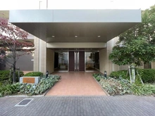 【大阪府/寝屋川市豊里町】エステムコート香里園　10階 アプローチ