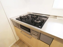 【大阪府/大阪市東住吉区今林】東部コーポ 1号棟 キッチン：三口コンロ