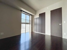 【大阪府/大阪市中央区西心斎橋】ローレルタワー心斎橋 洋室