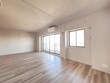 【大阪府/大阪市天王寺区大道】リバーガーデン四天王寺 リビング・ダイニング