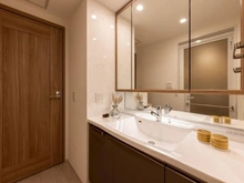 【大阪府/大阪市中央区内久宝寺町】グランドメゾン上町台レジデンスタワー 洗面所