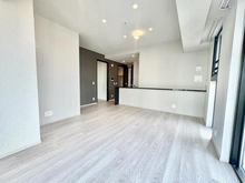 【大阪府/大阪市北区中津】ザ・パークハウス大阪梅田タワー LDK：北東角住戸、約15.4帖