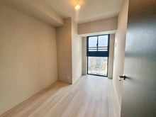 【大阪府/大阪市北区中津】ザ・パークハウス大阪梅田タワー 洋室：約5帖