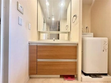 【京都府/京都市南区唐橋経田町】マークスゲート京都サウス 洗面室：家具調度品は価格に含まれません