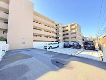 【神奈川県/川崎市高津区新作】コスモ武蔵新城ブライトステージ 駐車場