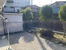 【神奈川県/川崎市宮前区馬絹】宮崎台南パーク・ホームズ弐番館 専用庭：専用庭(朝)