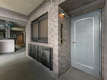 【神奈川県/川崎市宮前区馬絹】宮崎台南パーク・ホームズ弐番館 ポーチ：大規模修繕中