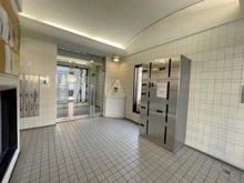 【東京都/大田区南六郷】メイツ多摩川緑地 エントランス