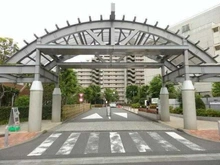 【東京都/大田区多摩川】多摩川芙蓉ハイツ 1号棟 アプローチ
