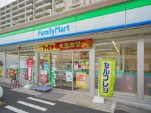 【東京都/大田区西六郷】プラウドシティ大田六郷 プラザ街区棟 ファミリーマート西六郷3丁目店（現地より約10m）：