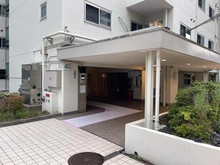 【神奈川県/横浜市西区宮ケ谷】三ツ沢ハイタウン 3号棟 アプローチ