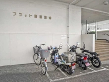 【東京都/大田区田園調布】フラット田園調布 バイク置き場