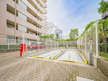 【東京都/江戸川区西小岩】ベルヴィータ小岩 駐車場