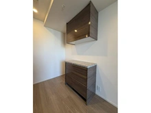 【東京都/江戸川区南小岩】プラウドタワー小岩ファースト キッチン：造付カップボード