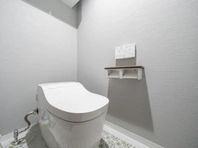 【東京都/江戸川区松島】ローヤルシティ新小岩 トイレ：家具調度品は価格に含まれません