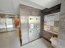 【東京都/江戸川区西小岩】ベルヴィータ小岩 宅配BOX