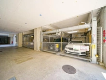 【東京都/江戸川区松島】ライオンズ新小岩グランフォート 駐車場：別途使用料がかかります。