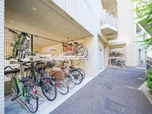 【東京都/江戸川区松島】ライオンズ新小岩グランフォート 駐輪場：別途使用料がかかります。