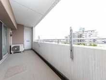 【千葉県/市川市島尻】クレストシティタワーズ浦安 バルコニー