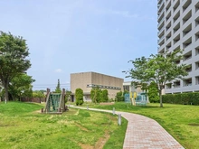 【千葉県/市川市島尻】クレストシティタワーズ浦安 敷地内