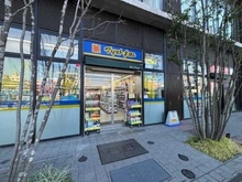 【東京都/葛飾区金町】プラウドタワー金町 マツモトキヨシベルトーレ金町店（現地より約10m）：マンション1階部分