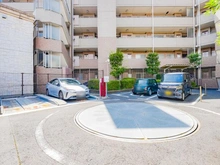 【東京都/葛飾区柴又】ライオンズマンション高砂ガーデン 駐車場：駐車場は有料です。
空き状況は担当までお問い合わせください。