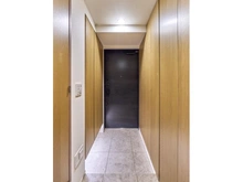 【東京都/中央区日本橋箱崎町】ピアース日本橋箱崎町 玄関