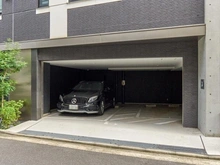 【東京都/中央区日本橋箱崎町】ピアース日本橋箱崎町 駐車場