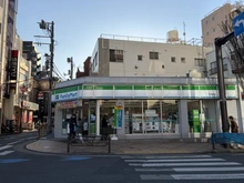 【東京都/江戸川区平井】プラウドタワー平井 ファミリーマート 平井駅前店（現地より約50m）