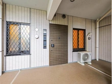 【埼玉県/川口市大字小谷場】ガーラ・レジデンス南浦和 玄関