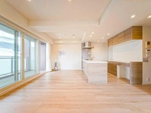 【東京都/墨田区亀沢】リビオレゾン両国　オン・ザ・ステーション LDK：家具調度品は価格に含まれません